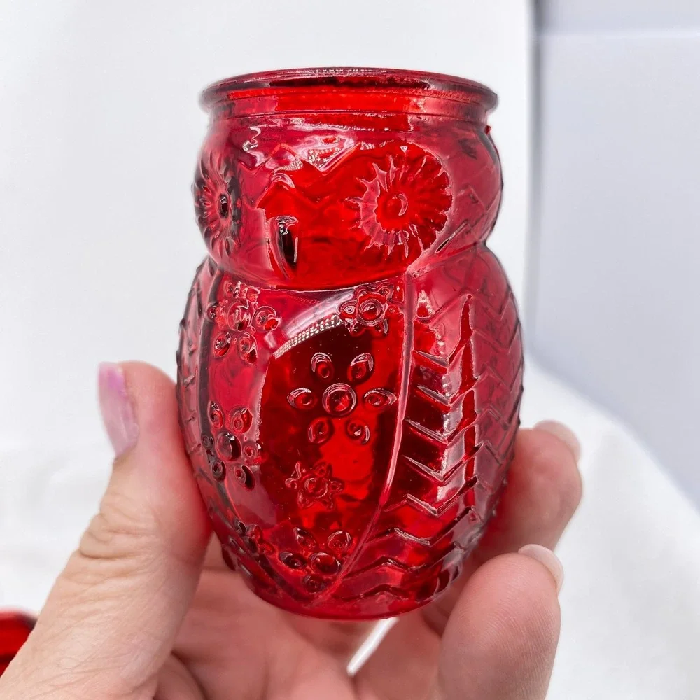 Unbranded red glass